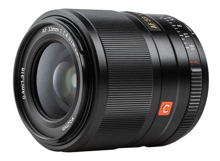 Viltrox 33mm f/1.4 per Nikon Z APS-C montato per recensione