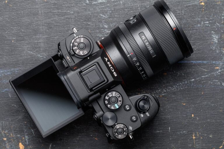 Sony a1 mirrorless full frame professionale da 50 MP per sport wildlife e video 8K