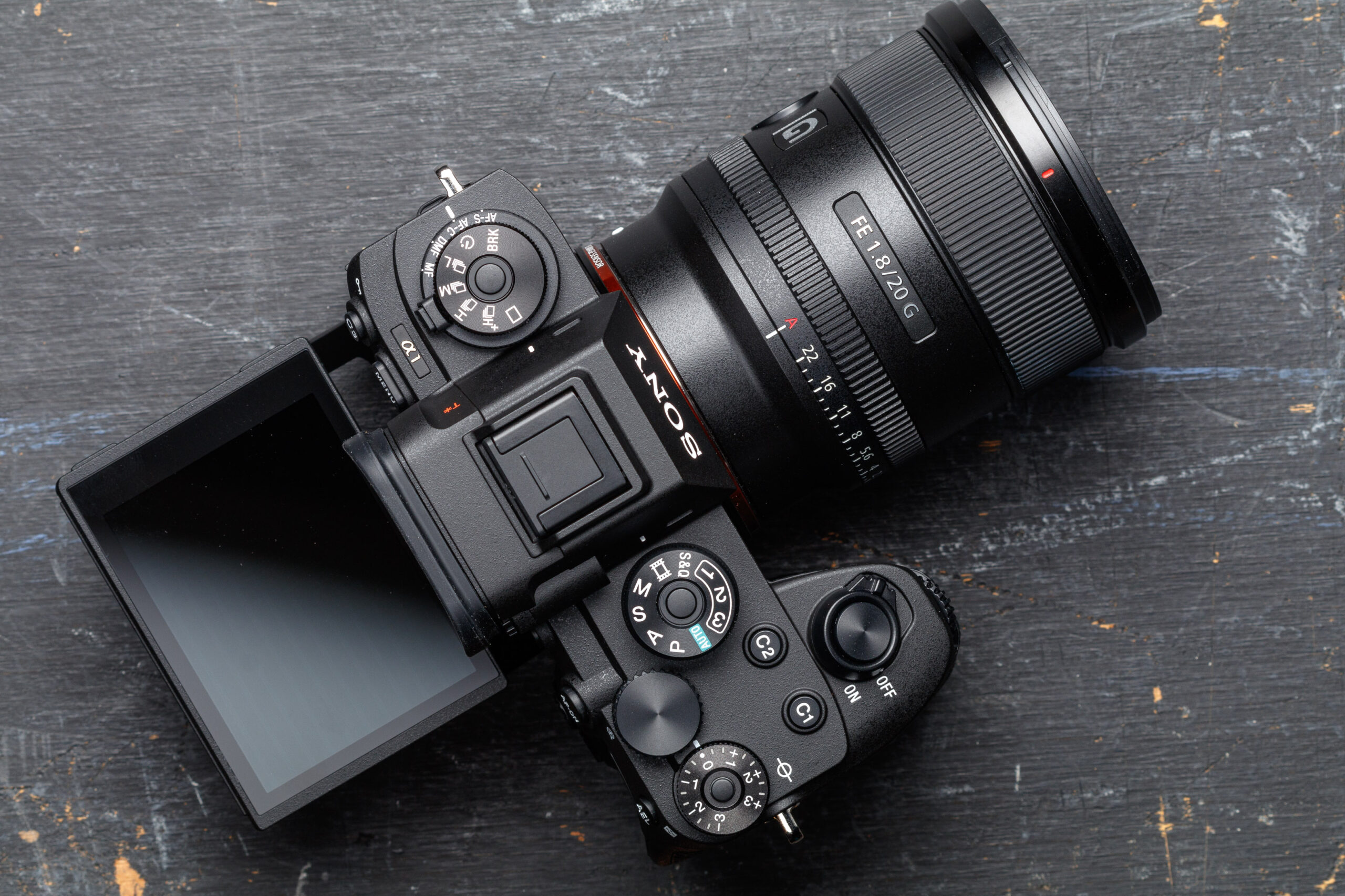 Sony a1 mirrorless full frame professionale da 50 MP per sport wildlife e video 8K