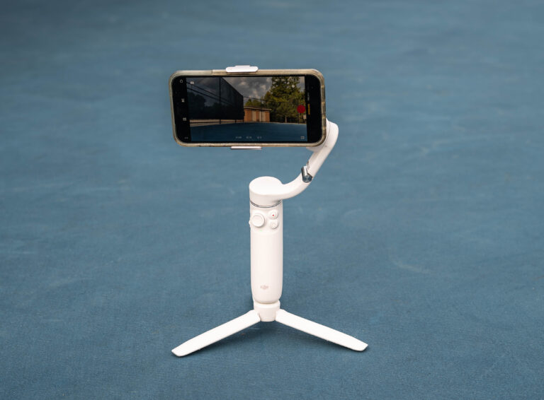 DJI OM 5 gimbal per smartphone recensione stabilizzatore video
