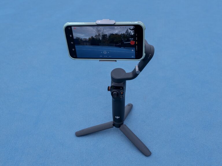 DJI Osmo Mobile 6 gimbal stabilizzatore per smartphone