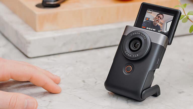 Canon Powershot V10 Built In Stand 600 Gigapixel - Matteo Angeloni fotografia